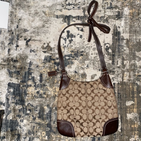 Pre Owned Coach Crossbody bag - Picture 2 of 7